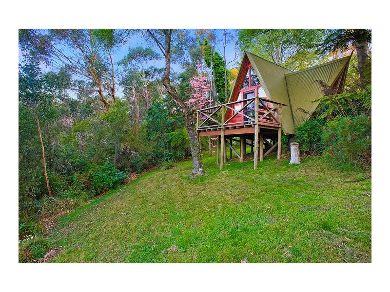 52 Albert Road, Bullaburra NSW 2784