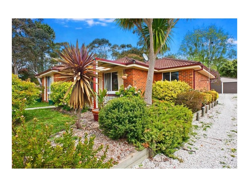 8 Hill Street, Wentworth Falls NSW 2782