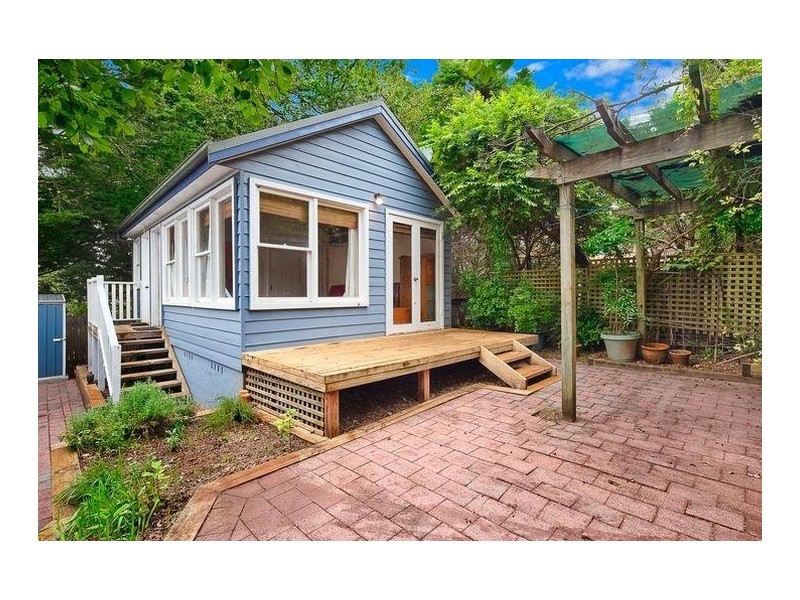 62 Backhouse Street, Wentworth Falls NSW 2782