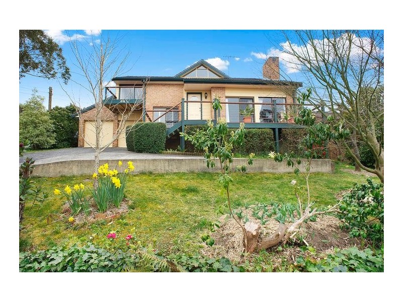 68 Bate Street, Wentworth Falls NSW 2782