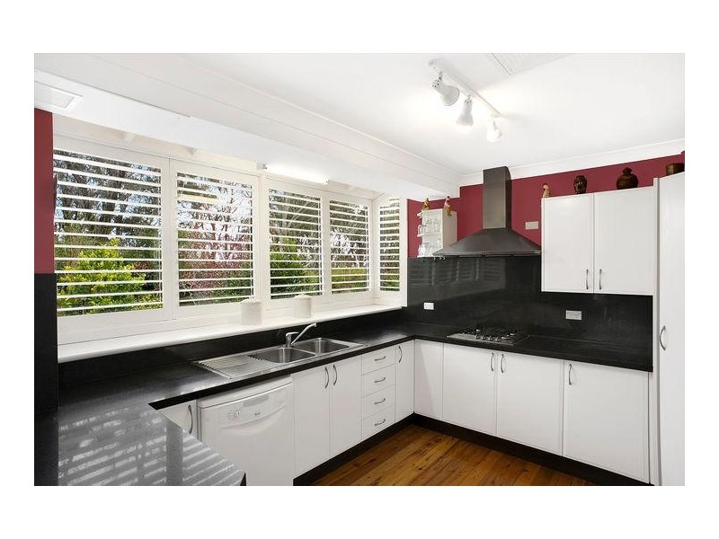 68 Bate Street, Wentworth Falls NSW 2782