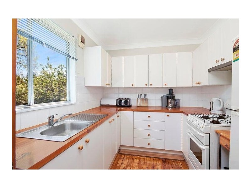 11 Mimosa Avenue, Wentworth Falls NSW 2782