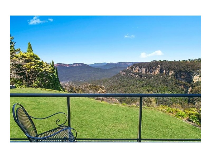 13 Olympian Parade, Leura NSW 2780