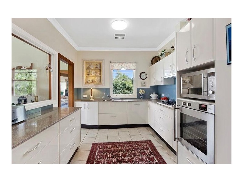 13 Olympian Parade, Leura NSW 2780