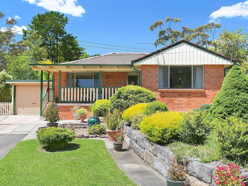 28 Armstrong Street, Wentworth Falls NSW 2782