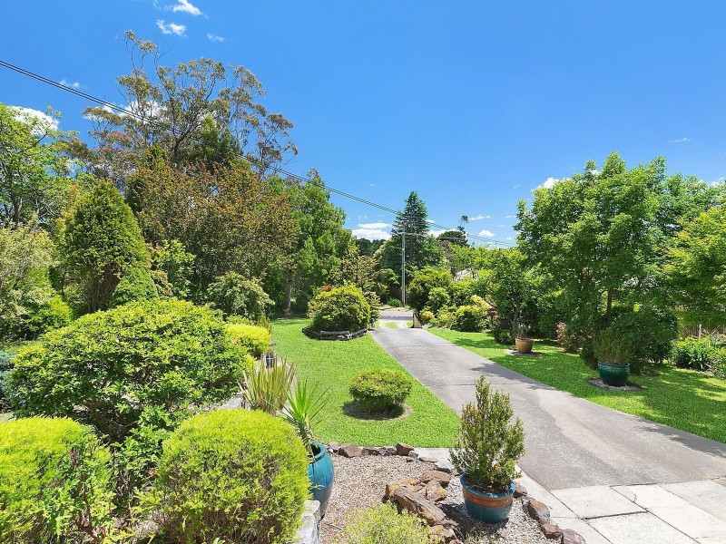 28 Armstrong Street, Wentworth Falls NSW 2782