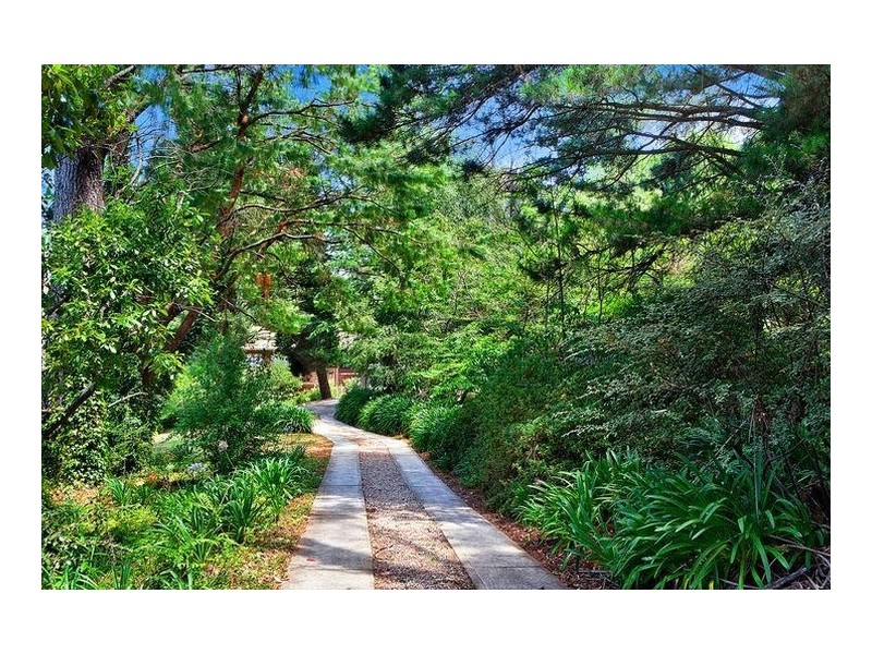 16 Farnells Road, Katoomba NSW 2780