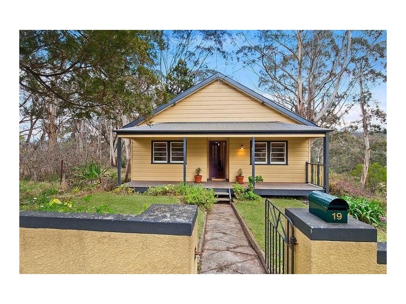 19 Loftus Street, Katoomba NSW 2780