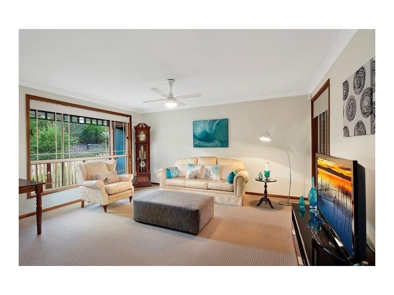 9 Flora Street, Wentworth Falls NSW 2782