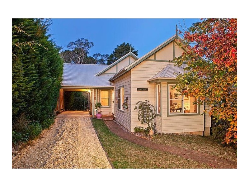 22 Albert Street, Leura NSW 2780
