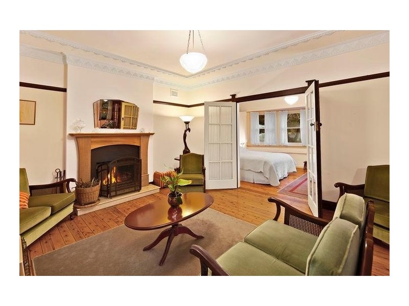 16 Warne Street, Katoomba NSW 2780