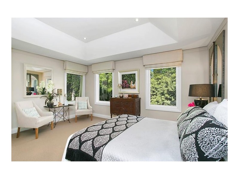 27 McLaughlin Avenue, Wentworth Falls NSW 2782