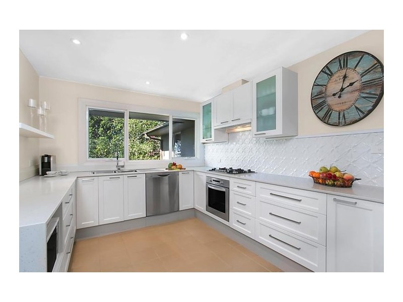 27 McLaughlin Avenue, Wentworth Falls NSW 2782