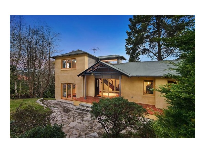 37 Kurrawang Street, Leura NSW 2780