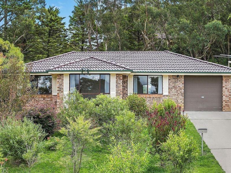 34 Hill Street, Wentworth Falls NSW 2782