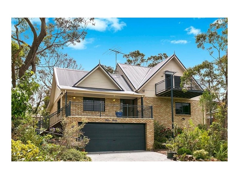 16 Wood Street, Wentworth Falls NSW 2782