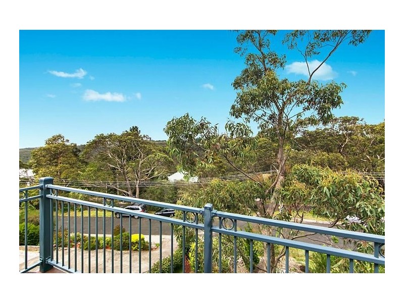 16 Wood Street, Wentworth Falls NSW 2782