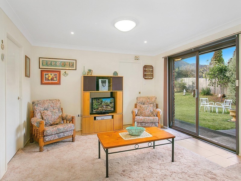 19 Beatty Road, Wentworth Falls NSW 2782