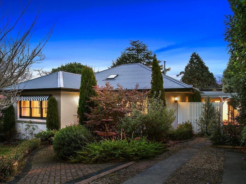 7 Blackheath Street, Leura NSW 2780