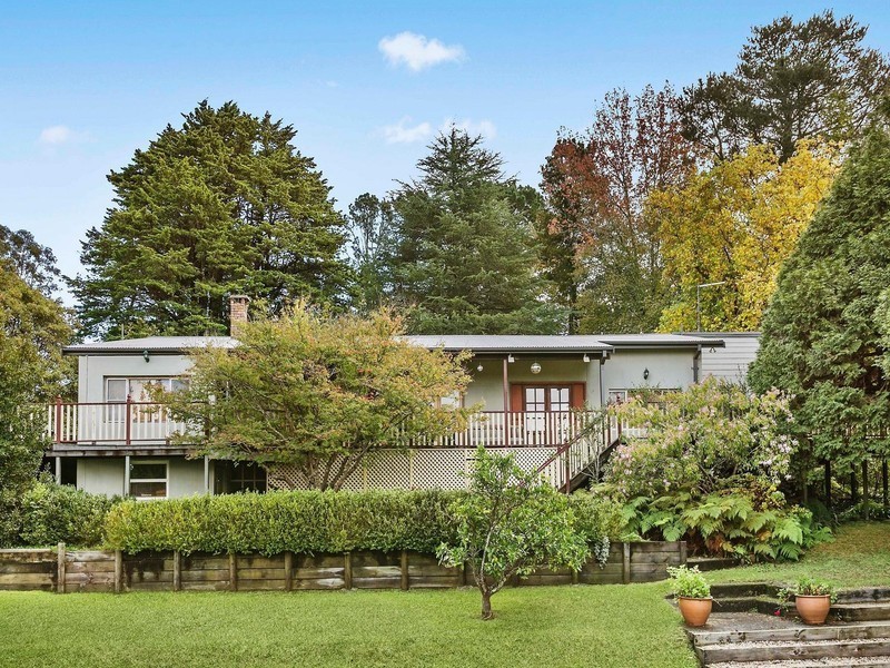 130 Valley Road, Hazelbrook NSW 2779