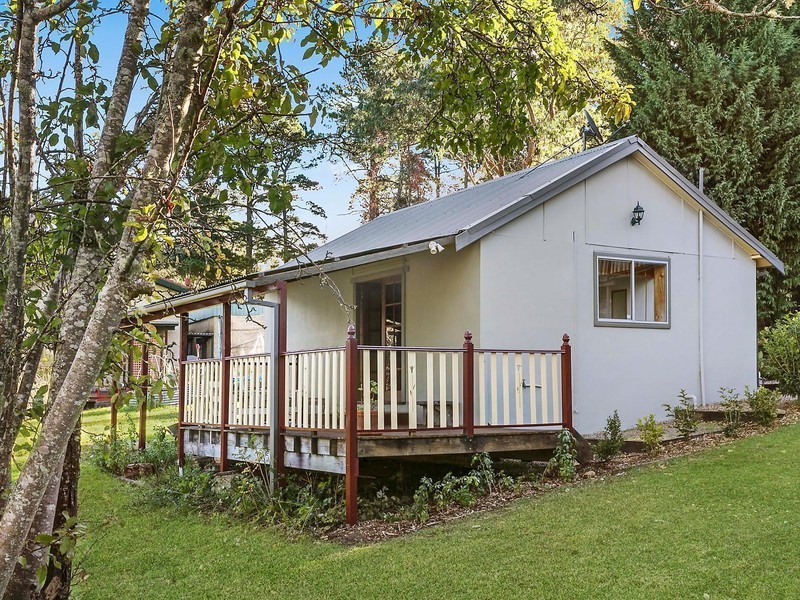 130 Valley Road, Hazelbrook NSW 2779