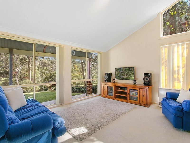 9 Marmion Road, Leura NSW 2780