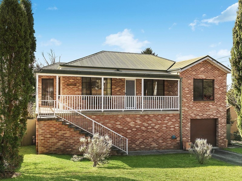 52 Panorama Crescent, Wentworth Falls NSW 2782