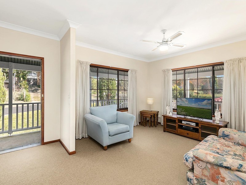 52 Panorama Crescent, Wentworth Falls NSW 2782
