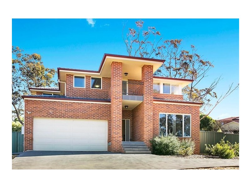 12 Flora Street, Wentworth Falls NSW 2782