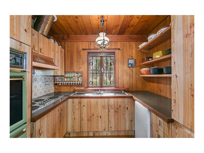 72 Banksia Road, Wentworth Falls NSW 2782