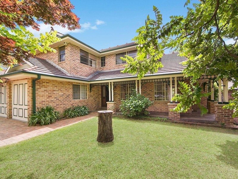 106 Henderson Road, Wentworth Falls NSW 2782