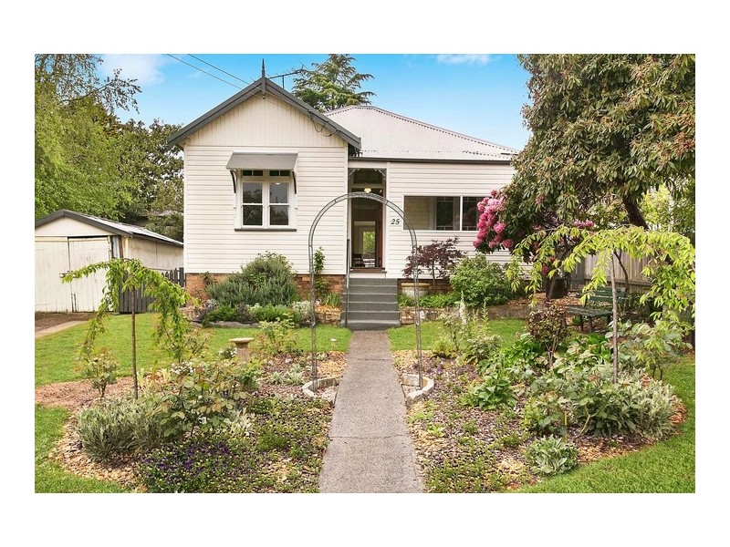 25 Leichhardt Street, Katoomba NSW 2780