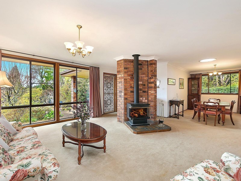 4 Evergreen Circle, Wentworth Falls NSW 2782