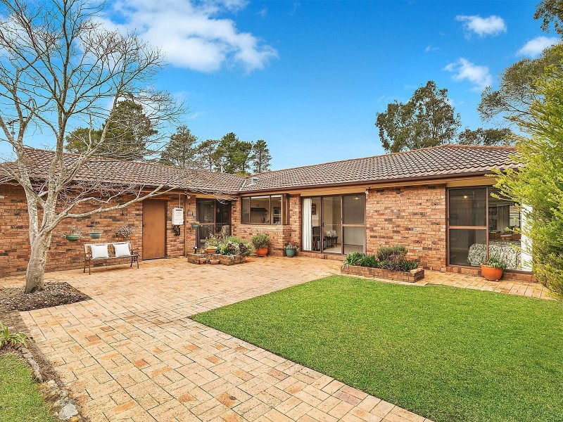 4 Evergreen Circle, Wentworth Falls NSW 2782