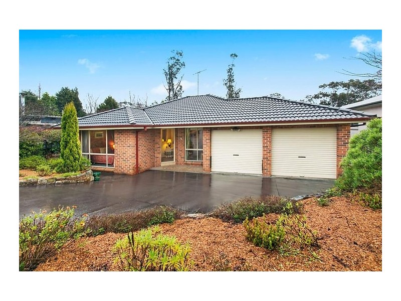 9 Yester Road, Wentworth Falls NSW 2782