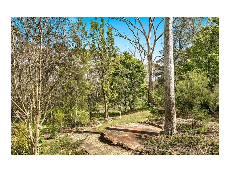 2 Victoria Street, Wentworth Falls NSW 2782