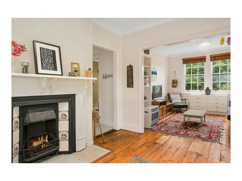 15 Cascade Street, Wentworth Falls NSW 2782