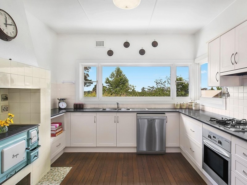 17 Oatley Avenue, Katoomba NSW 2780