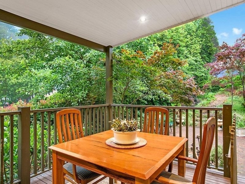 17 Chelmsford Avenue, Blackheath NSW 2785