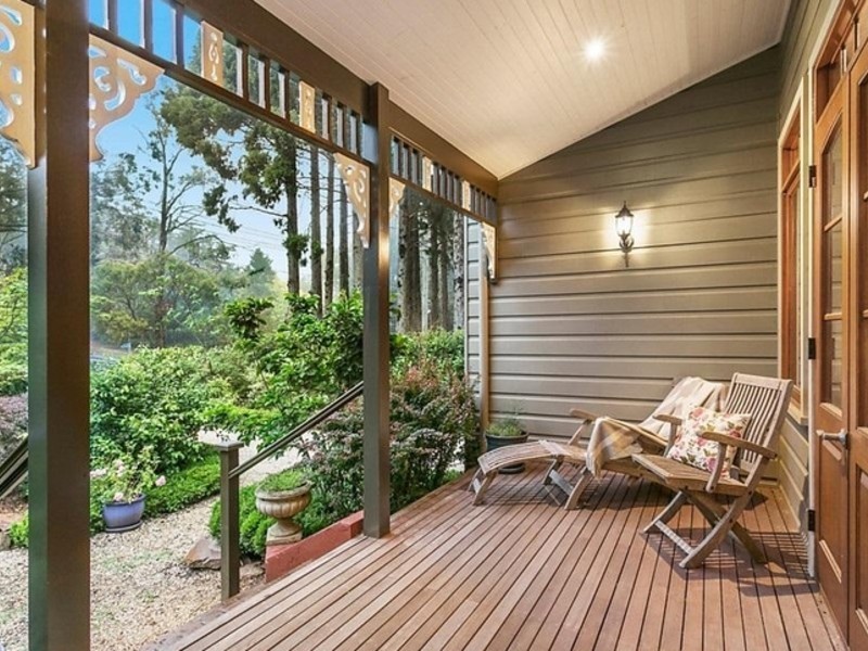 17 Chelmsford Avenue, Blackheath NSW 2785