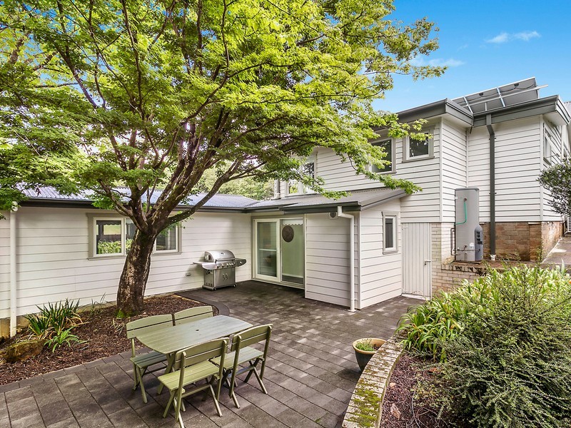 29 Bourne Street, Wentworth Falls NSW 2782