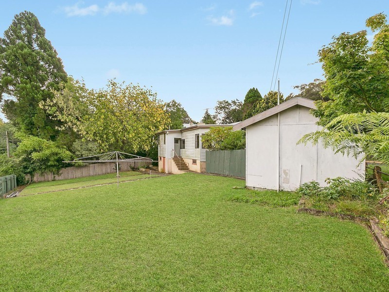 15 Westbourne Avenue, Wentworth Falls NSW 2782