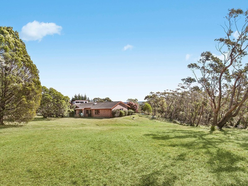15 Chester Road, Wentworth Falls NSW 2782
