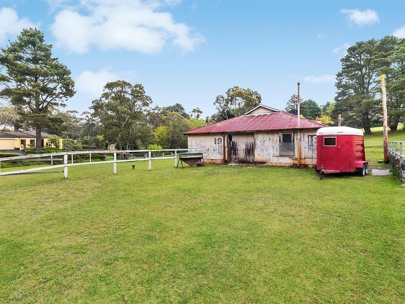 21 Everglades Avenue, Leura NSW 2780