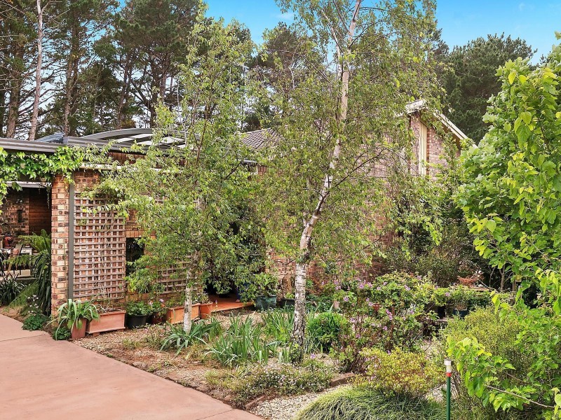 2 Queen Elizabeth Drive, Wentworth Falls NSW 2782