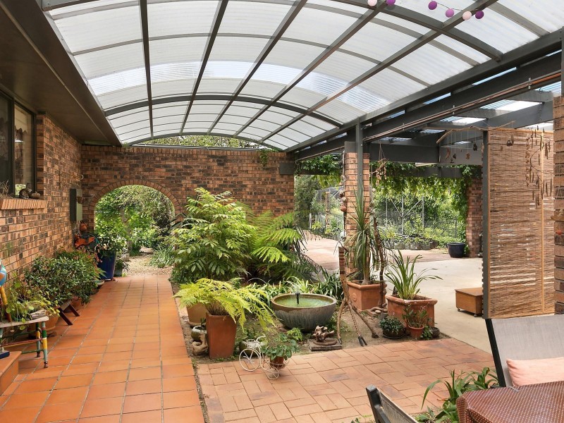 2 Queen Elizabeth Drive, Wentworth Falls NSW 2782