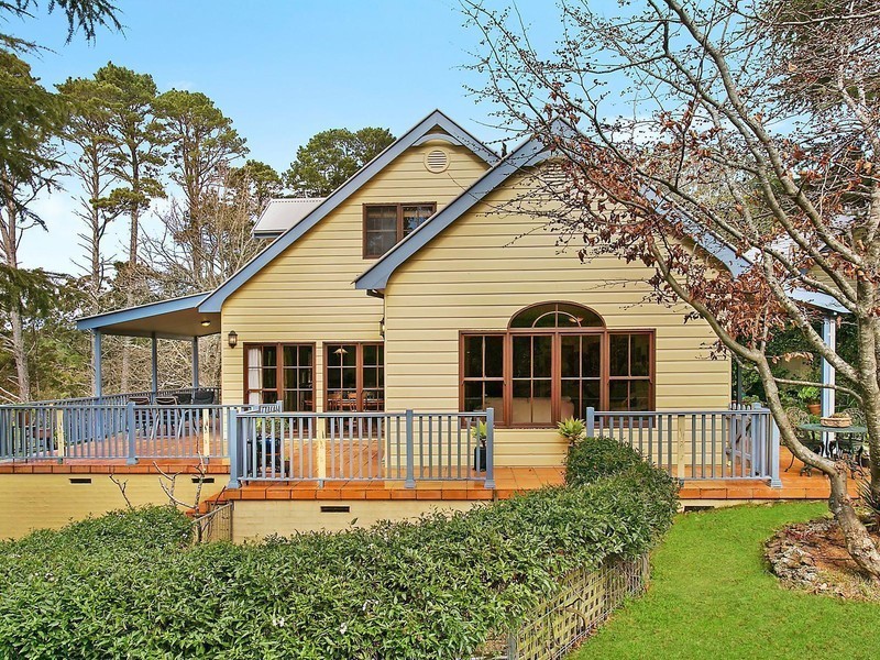 4244 Jamieson Street, Wentworth Falls NSW 2782 McGrath Wentworth