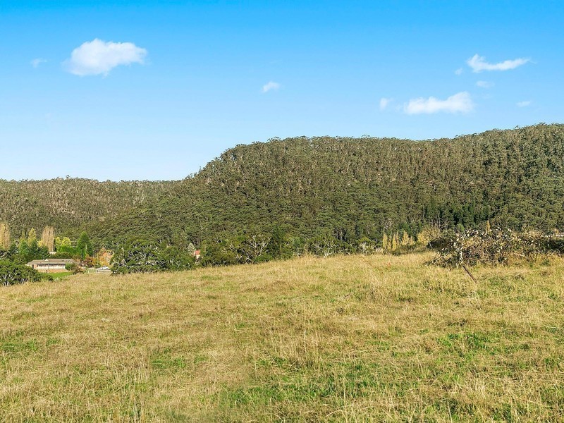 8 Thornton Avenue, Bowenfels NSW 2790