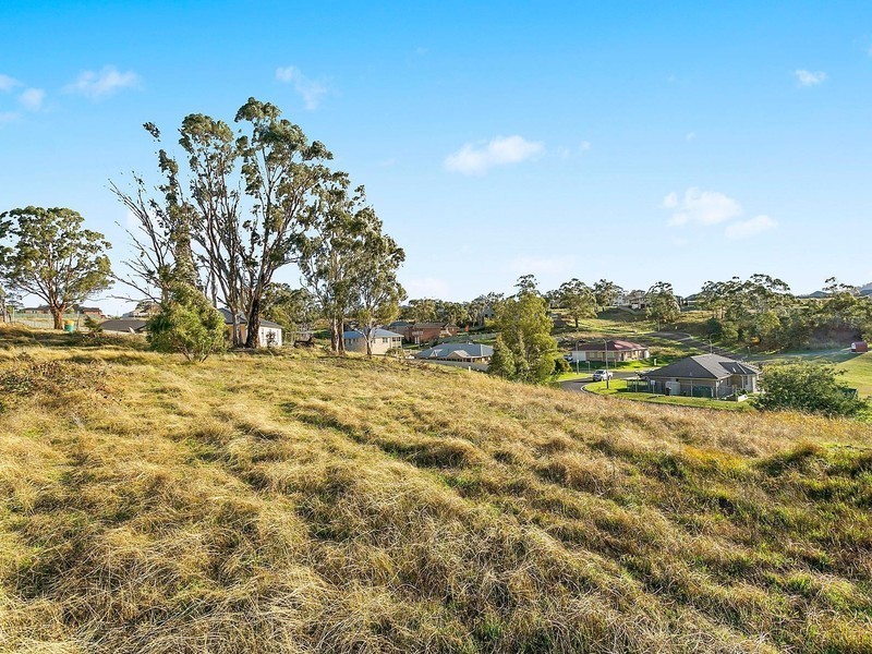 8 Thornton Avenue, Bowenfels NSW 2790