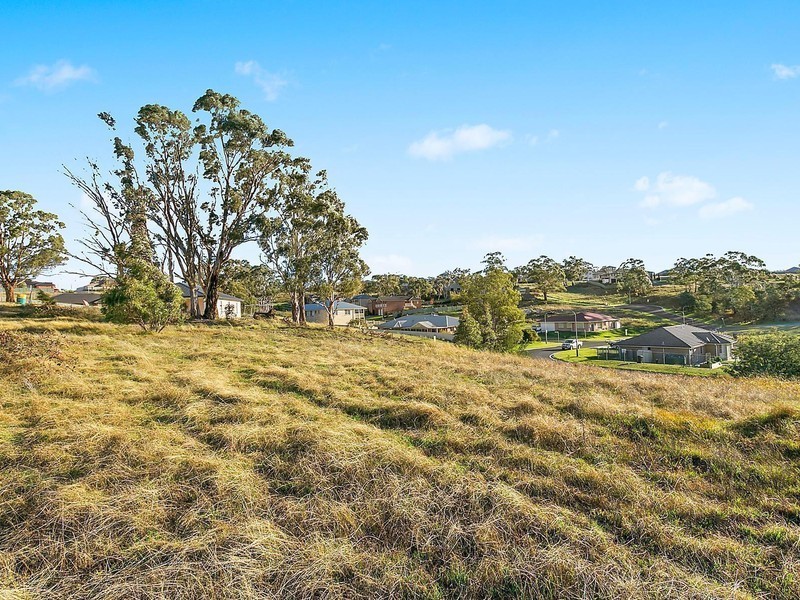 10 Thornton Avenue, Bowenfels NSW 2790